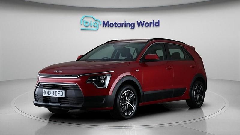 Used Kia Niro 139 HP (102 kW) 2023 Red SUV