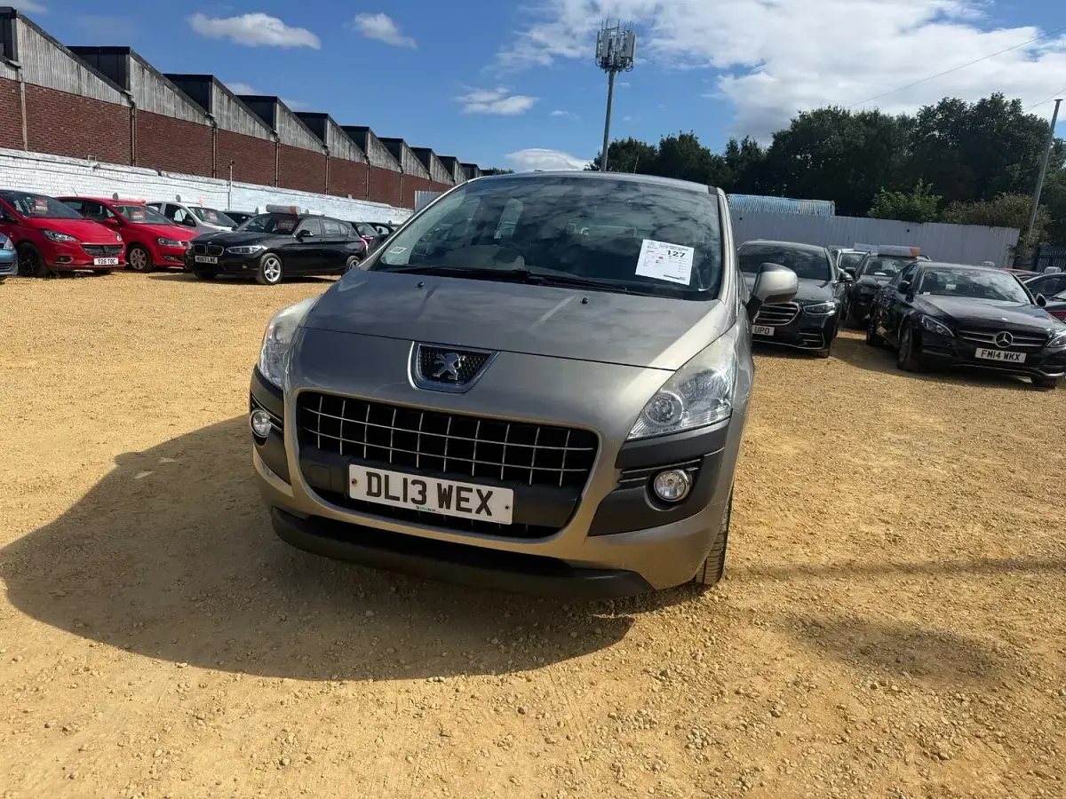 Used Peugeot 3008 Active 115 HP (84 kW) 2013 Grey Estate