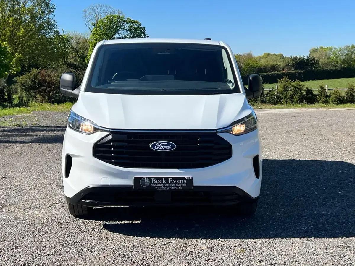 Used Ford Transit Custom Trend 110 HP (80 kW) 2025 White Van