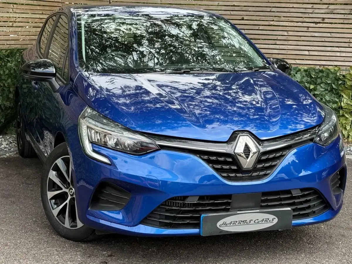 Used Renault Clio Evolution 90 HP (66 kW) 2022 Blue Hatchback