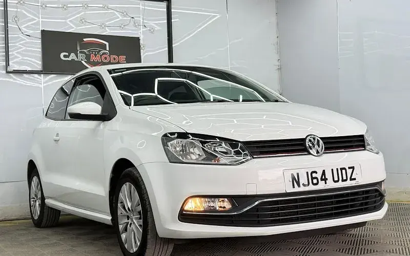 Used VW Polo SE 60 HP (44 kW) 2014 White Hatchback