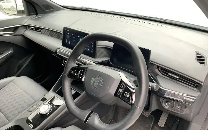 Used MG MG3 Trophy 194 HP (142 kW) 2024 White Hatchback