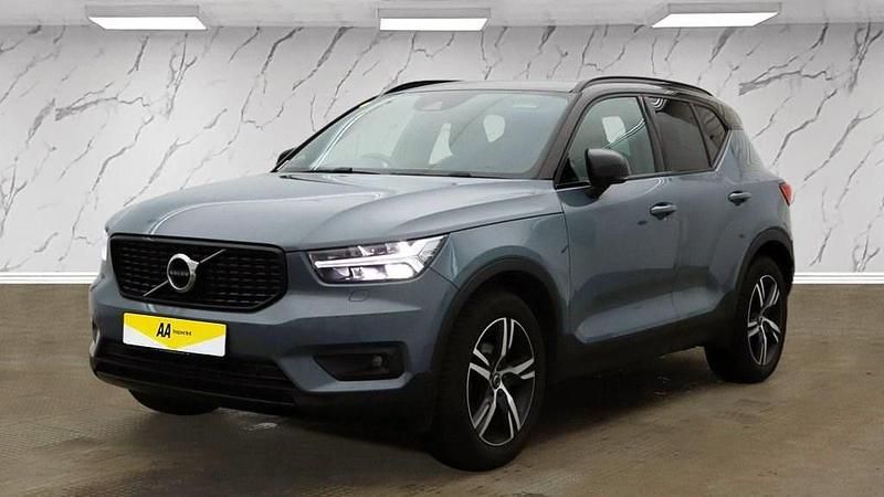 Used Volvo XC40 R-Design 163 HP (119 kW) 2020 Grey SUV