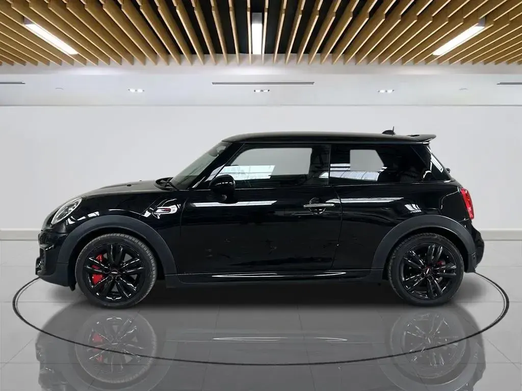 Used Mini John Cooper Works Hatch 231 HP (169 kW) 2018 Black Hatchback