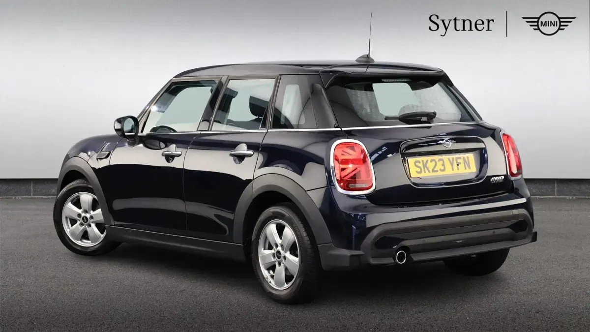 Used Mini Cooper Classic 134 HP (98 kW) 2023 Black Hatchback