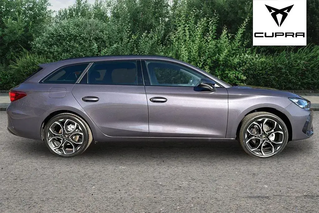 New Cupra Leon 2026 Purple Estate