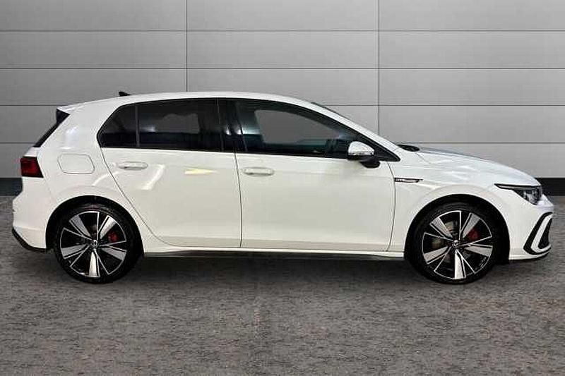 Second-hand VW Golf VIII GTD 200 CP (147 kW) 2022 Alb Hatchback