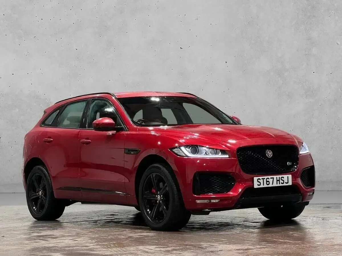 Used Jaguar F-Pace Supercharged 2017 Red SUV
