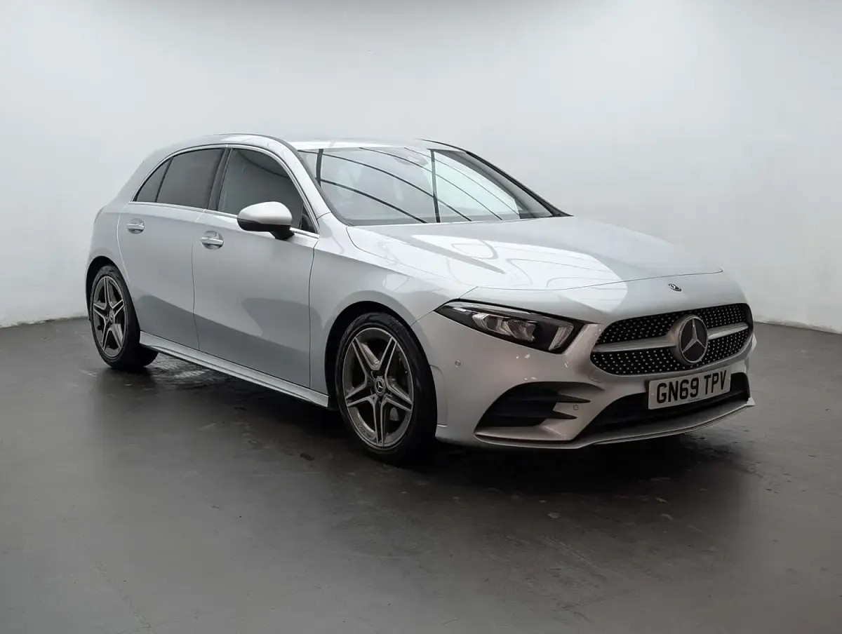 Used Mercedes A180 AMG Line Premium 136 HP (100 kW) 2019 Silver Hatchback