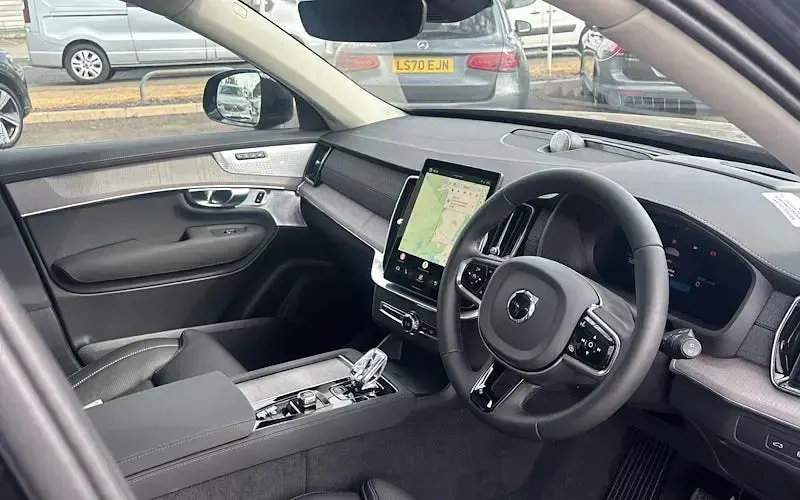 New Volvo XC90 Ultra 455 HP (334 kW) 2025 Black SUV