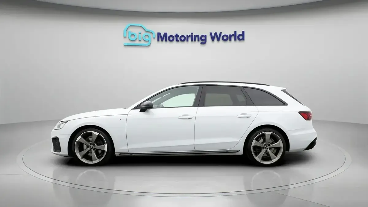 Used Audi A4 Black Edition 148 HP (108 kW) 2021 White Estate