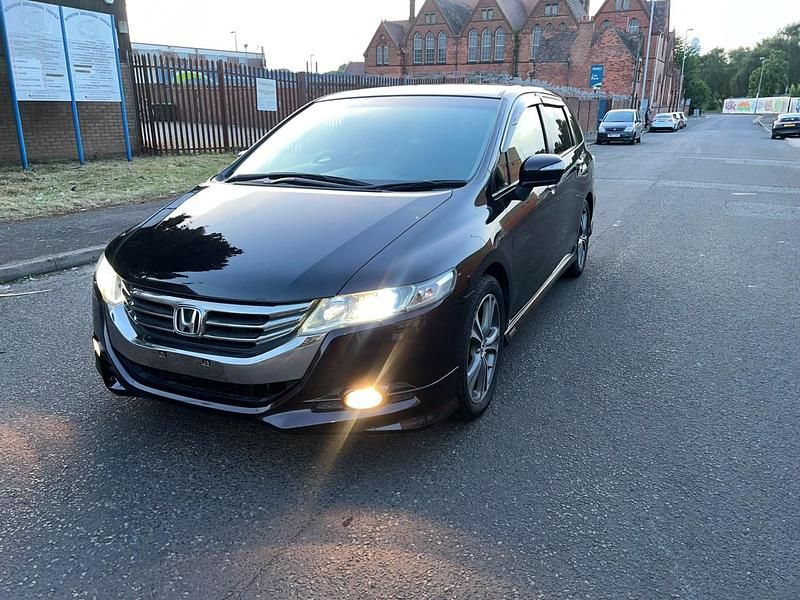 Mauve/purple Used 2013 Honda Odyssey MPV | £7,995 - Image 1/4
