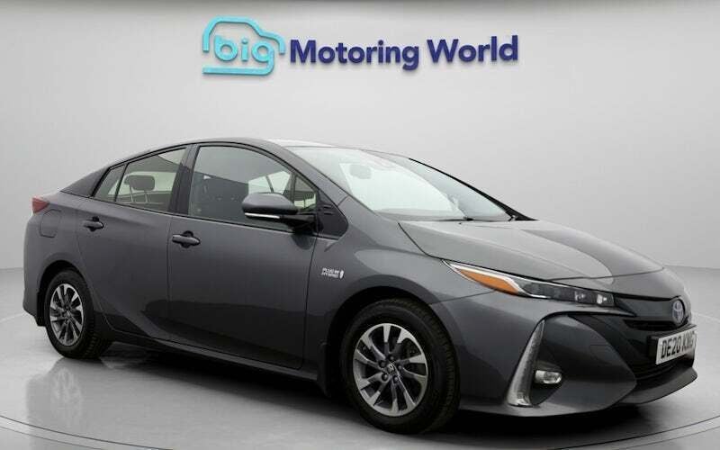 Grey Used 2020 Toyota Prius Business Edition Hatchback | £16,700 (Fair price) - Image 1/4