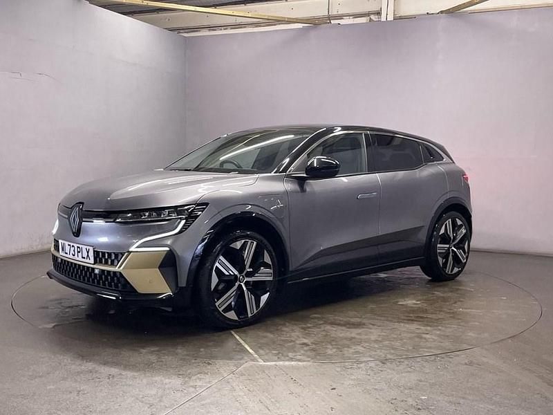 Used Renault Megane E-Tech Iconic 161 kW (220 HP) 2023 Grey Hatchback