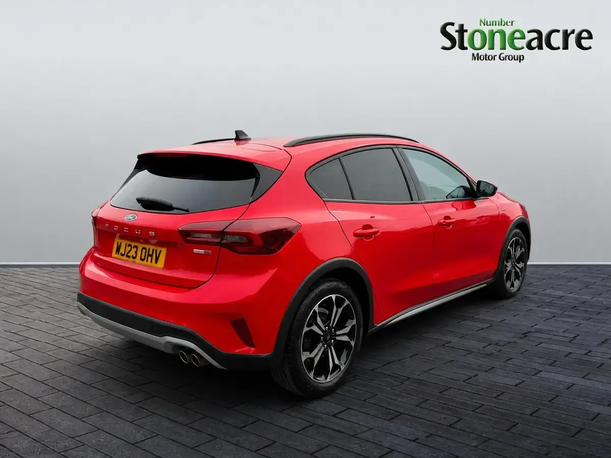 Used Ford Focus Active X 155 HP (114 kW) 2023 Red Hatchback
