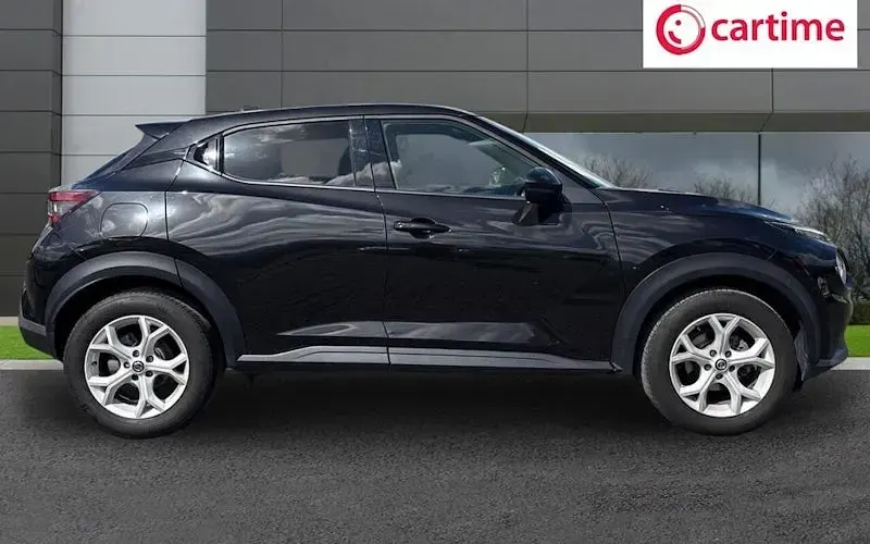 Used Nissan Juke N-Connecta 117 HP (86 kW) 2020 Black SUV