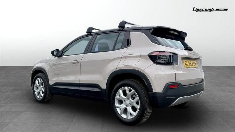 New 2025 Jeep Avenger Altitude SUV | £24,265 (A bit pricey) - Image 1/4