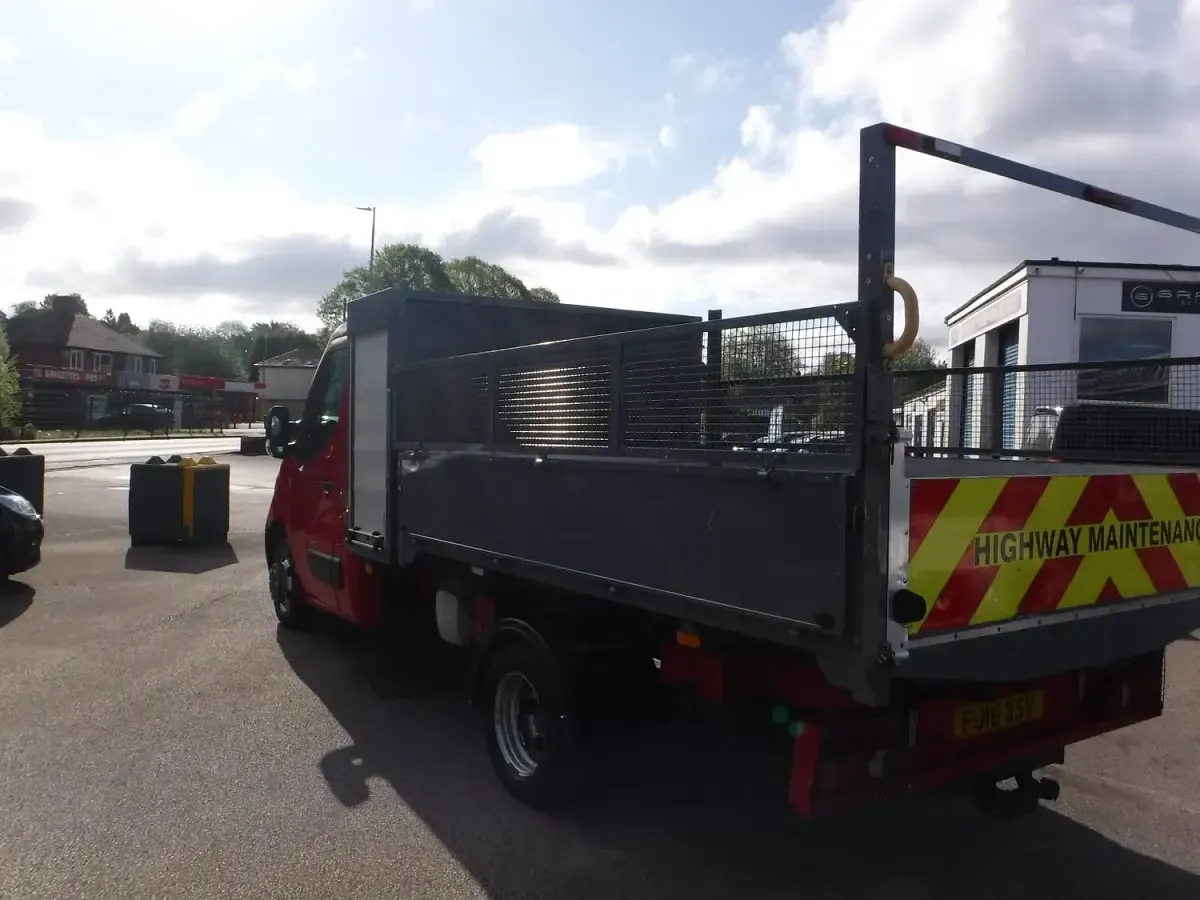 Used Vauxhall Movano 2018 Red MPV