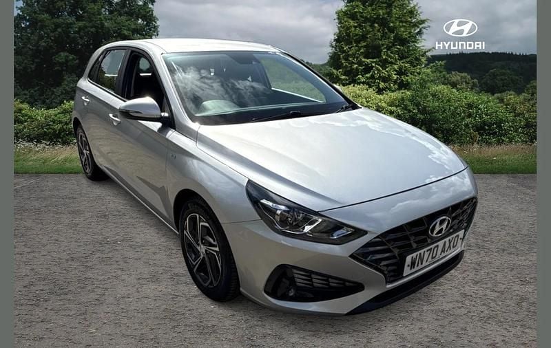 Used Hyundai i30 SE 117 HP (86 kW) 2020 Silver Hatchback