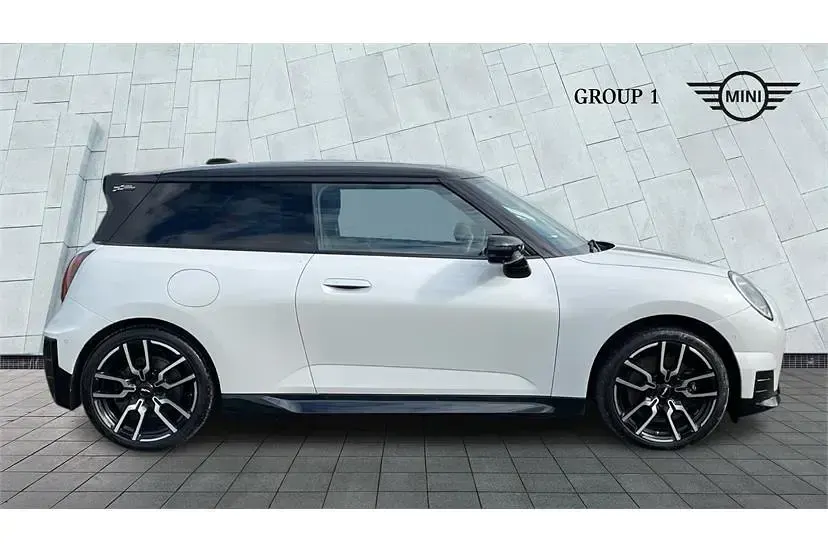 Used Mini Cooper Sport 160 kW (218 HP) 2024 White Hatchback