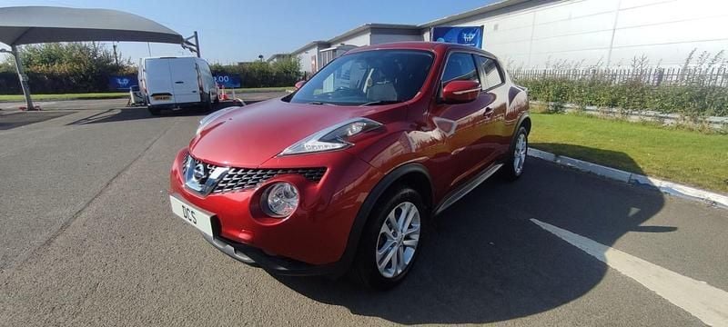Red Used 2014 Nissan Juke Acenta SUV | £4,495 (Fair price) - Image 1/4