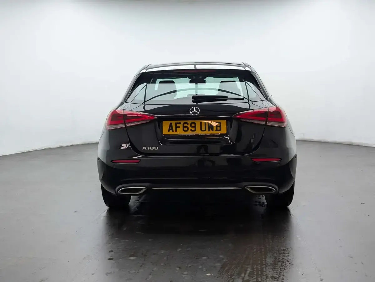 Used Mercedes A180 Executive 136 HP (100 kW) 2019 Black Hatchback