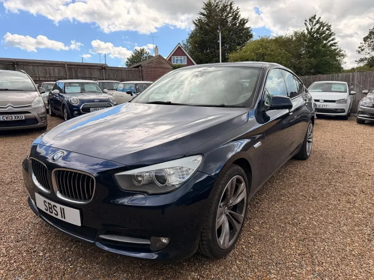 Used BMW 530 Comfort Edition 2011 Blue Hatchback