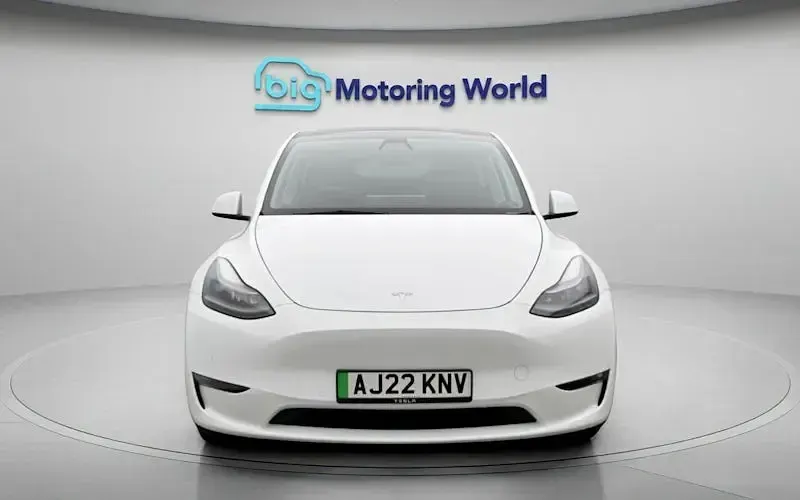 Used Tesla Model Y Long Range AWD 286 kW (389 HP) 2025 SUV