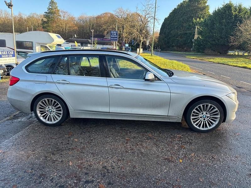 Used BMW 320 Luxury Line 2014 Silver Estate