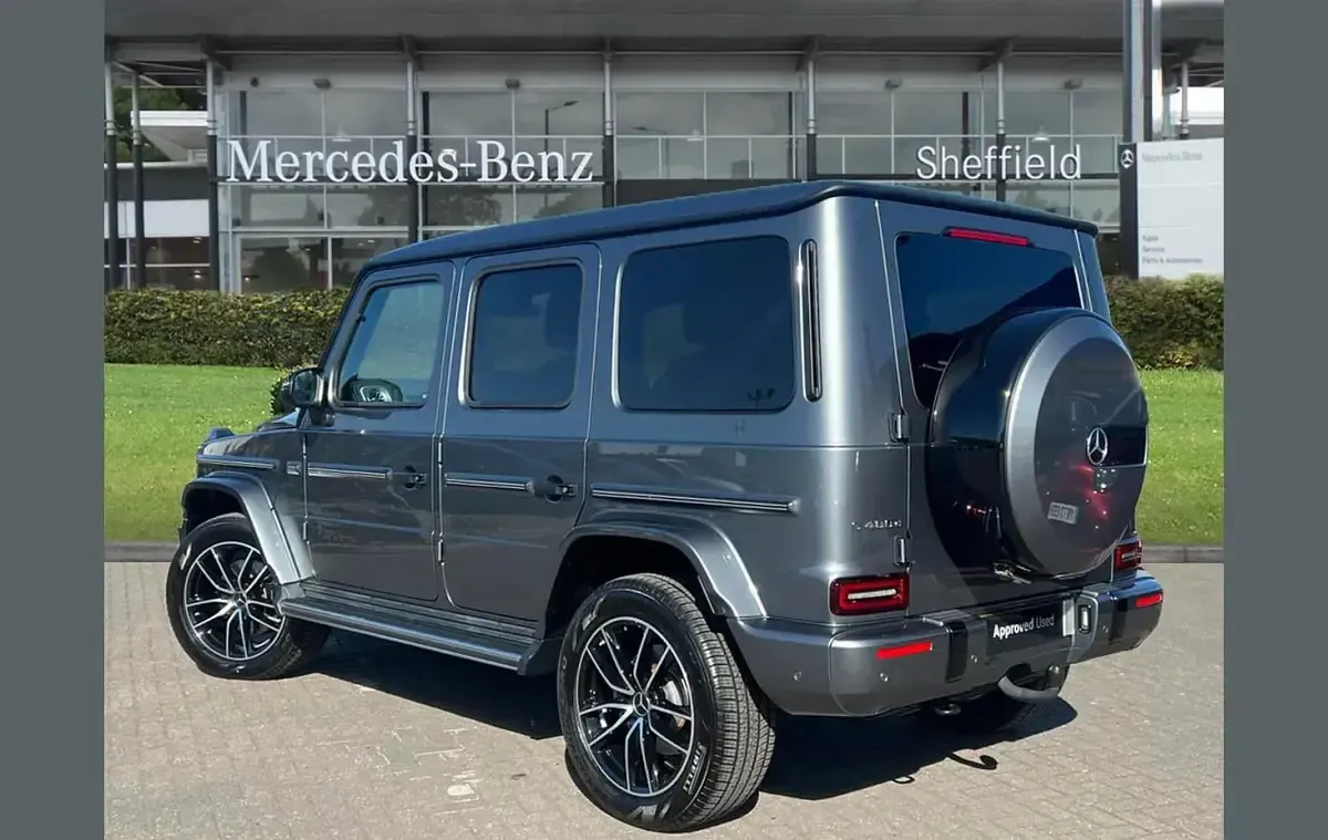 Used Mercedes G400 AMG Line Premium Plus 325 HP (239 kW) 2023 Grey SUV
