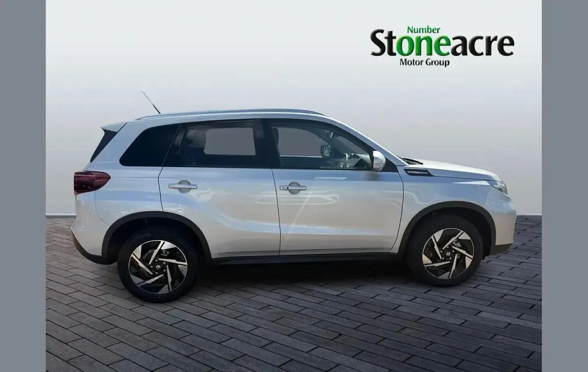 New Suzuki Vitara 109 HP (80 kW) 2026 Silver SUV