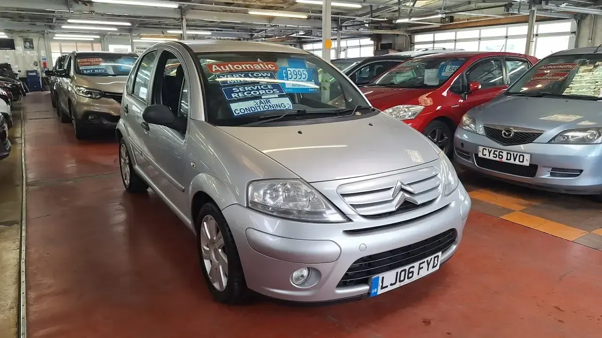 Used Citroën C3 110 HP (80 kW) 2006 Silver Hatchback