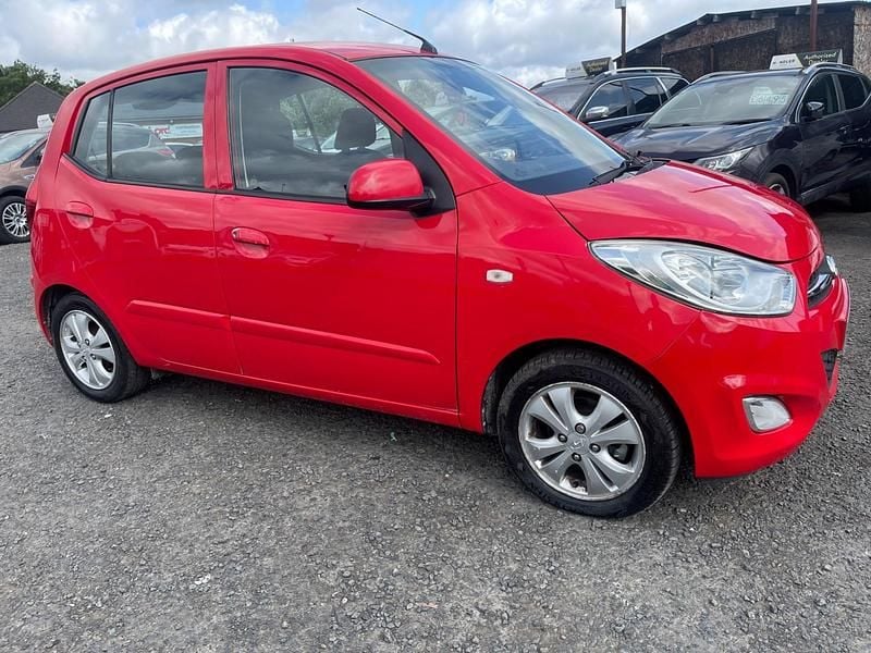 Used Hyundai i10 Active 2013 Red Hatchback