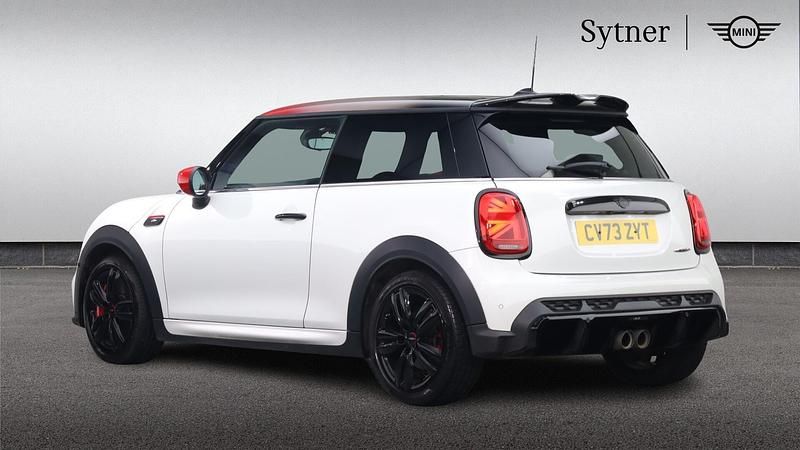 Used Mini John Cooper Works Hatch 228 HP (167 kW) 2023 White Hatchback