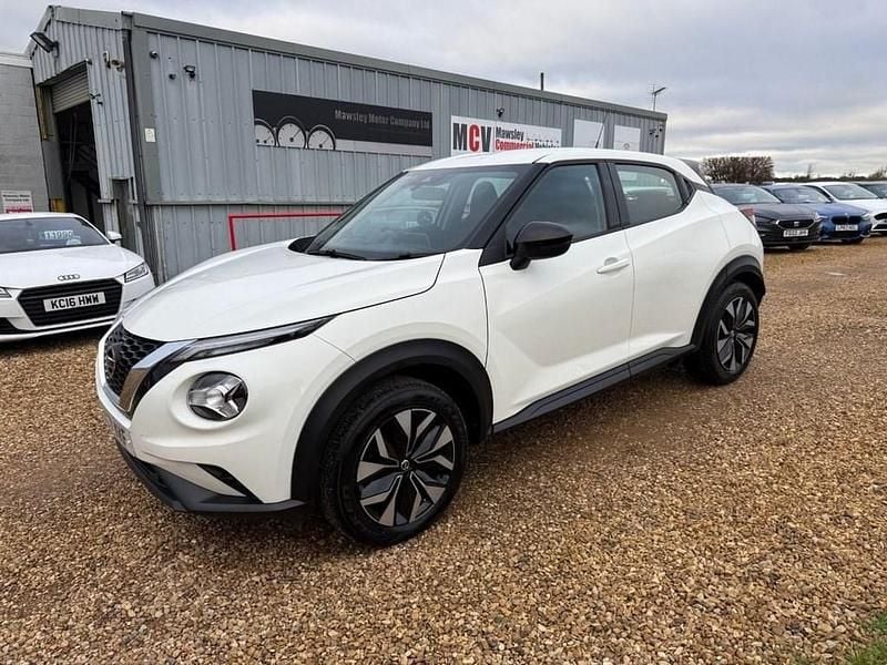 Used Nissan Juke Acenta 117 HP (86 kW) 2021 White SUV