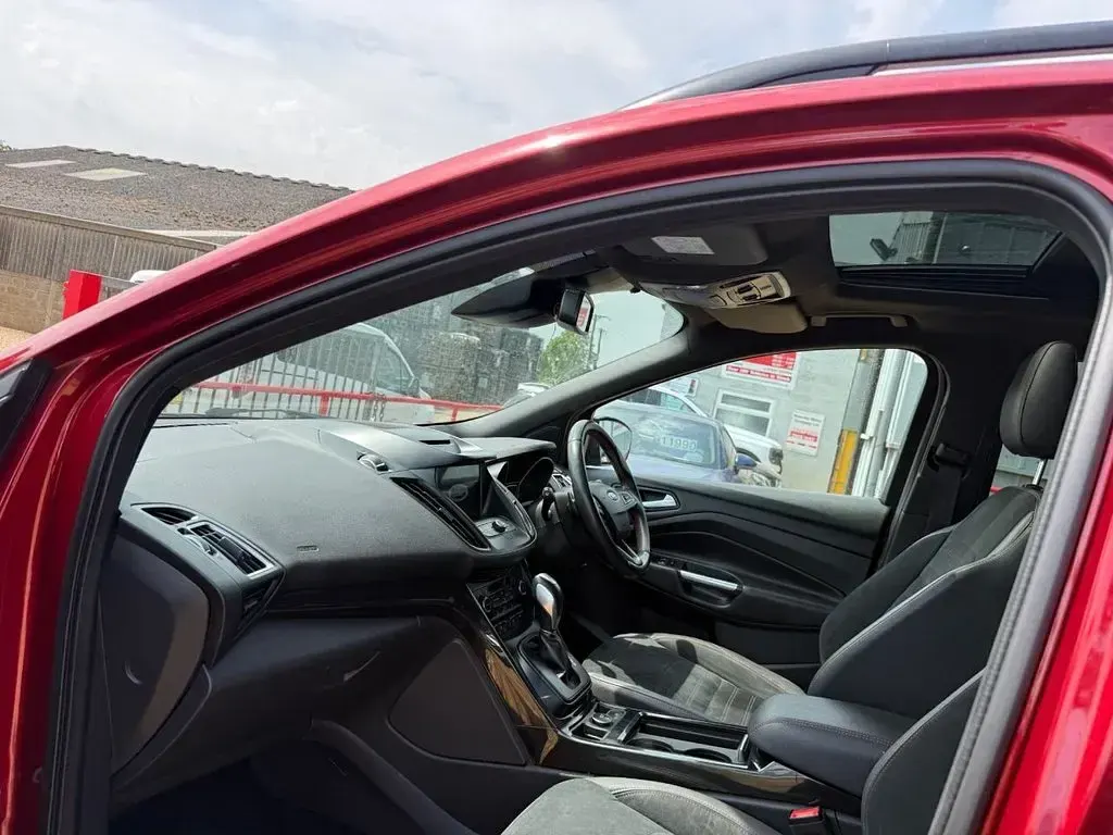 Used Ford Kuga ST-Line X 180 HP (132 kW) 2018 Red SUV