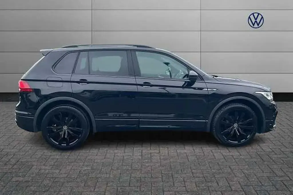 Used VW Tiguan Black Edition 150 HP (110 kW) 2024 Black SUV