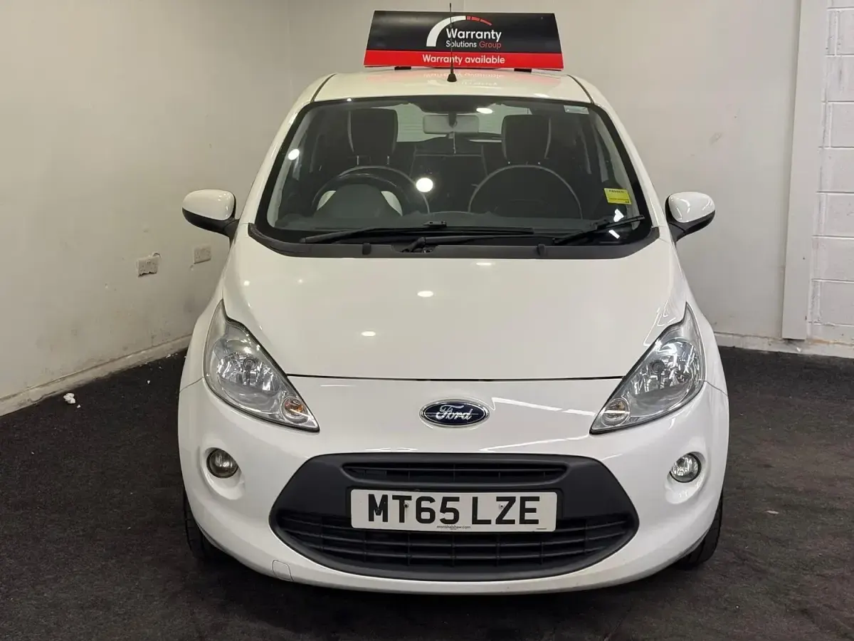 Used Ford Ka Zetec 69 HP (50 kW) 2015 White Hatchback