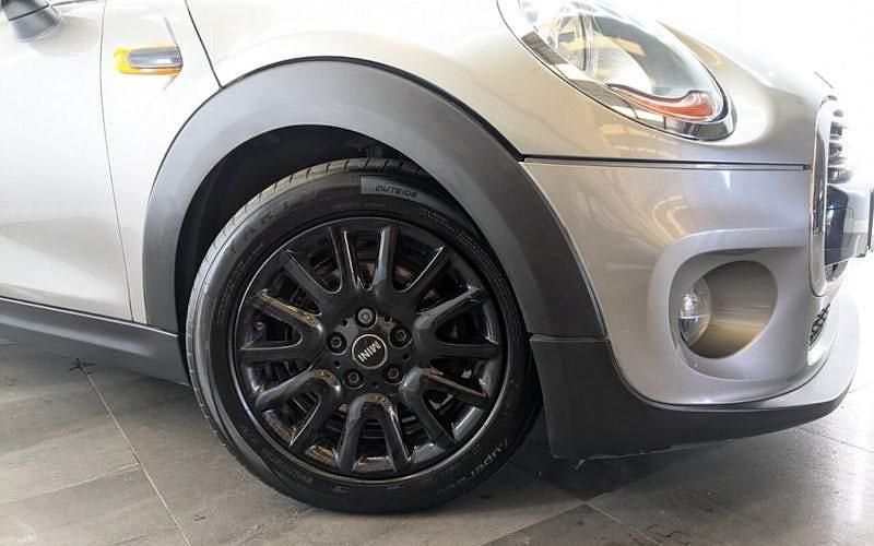 Used Mini Cooper D Hatch 116 HP (85 kW) 2017 Hatchback