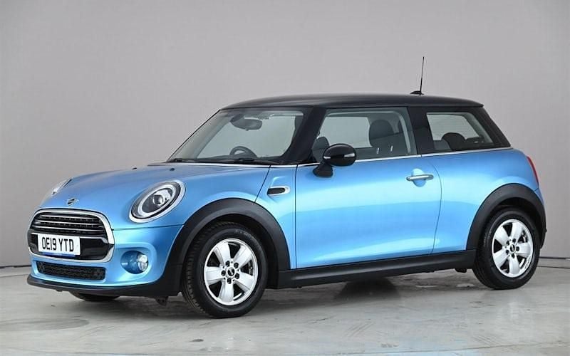Begagnad Mini Cooper Classic 136 HK (100 kW) 2021 Halvkombi