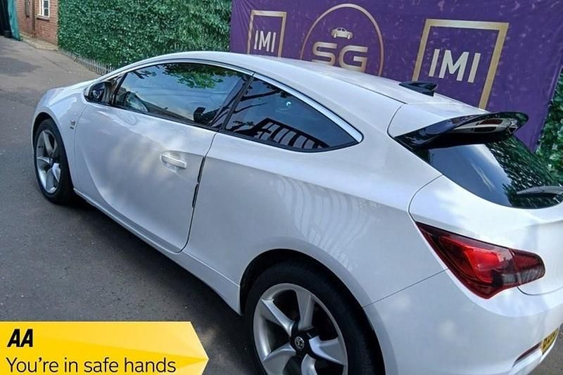 Used 2016 Vauxhall Astra GTC SRi Coupe | £3,495 (Fair price) - Image 1/1