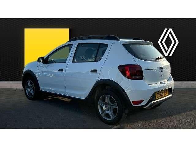 Used Dacia Sandero Essentiel 90 HP (66 kW) 2018 White Hatchback