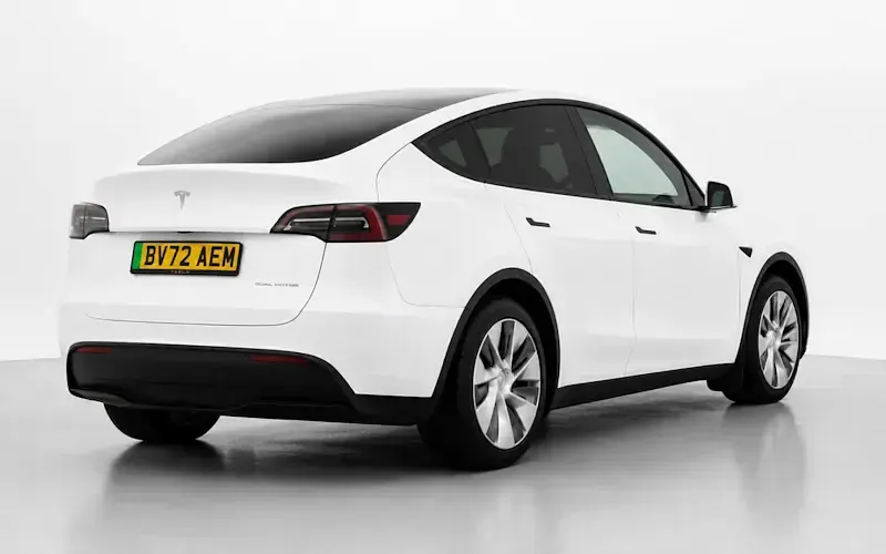 Used Tesla Model Y Long Range AWD 286 kW (389 HP) 2025 SUV