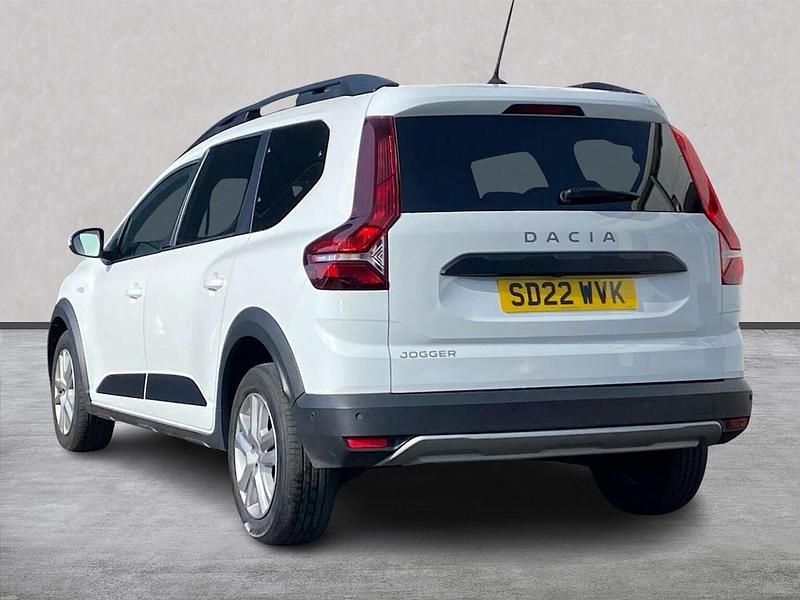 Used Dacia Jogger Comfort 110 HP (80 kW) 2022 White MPV