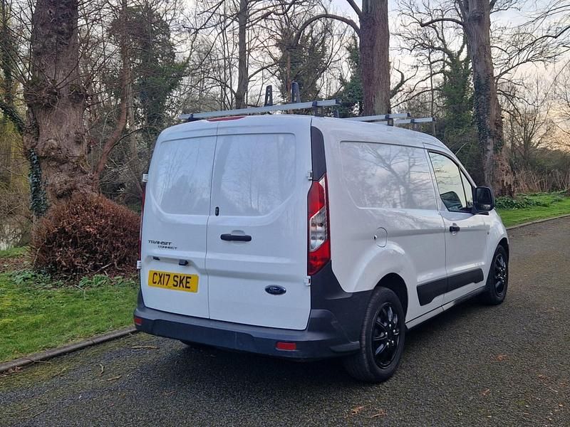 Used Ford Transit Connect 100 HP (73 kW) 2017 White MPV