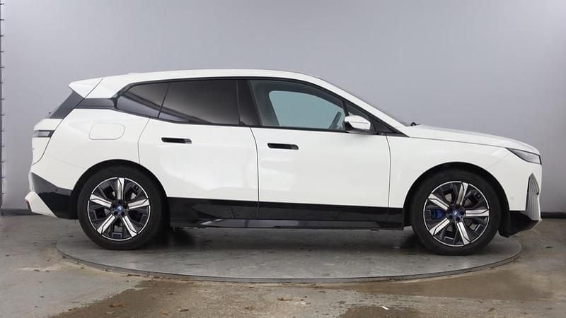 Used BMW iX M Sport 236 kW (322 HP) 2023 White SUV