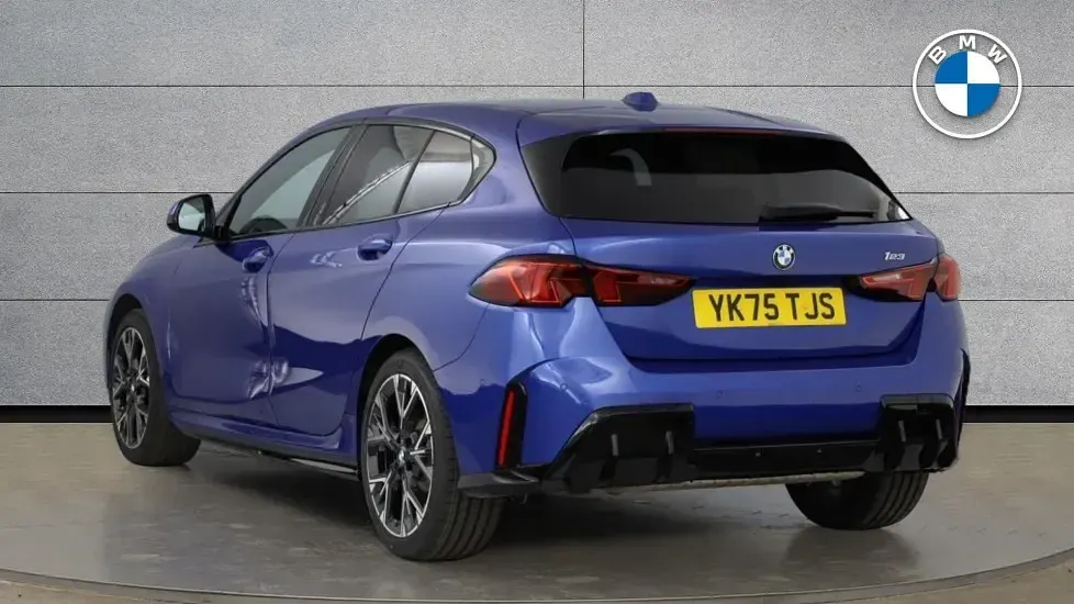 Used BMW 123 M Sport 215 HP (158 kW) 2026 Blue Hatchback
