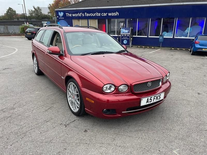 Red Used 2009 Jaguar X-type Sovereign Estate | £1,995 (Super price) - Image 1/4