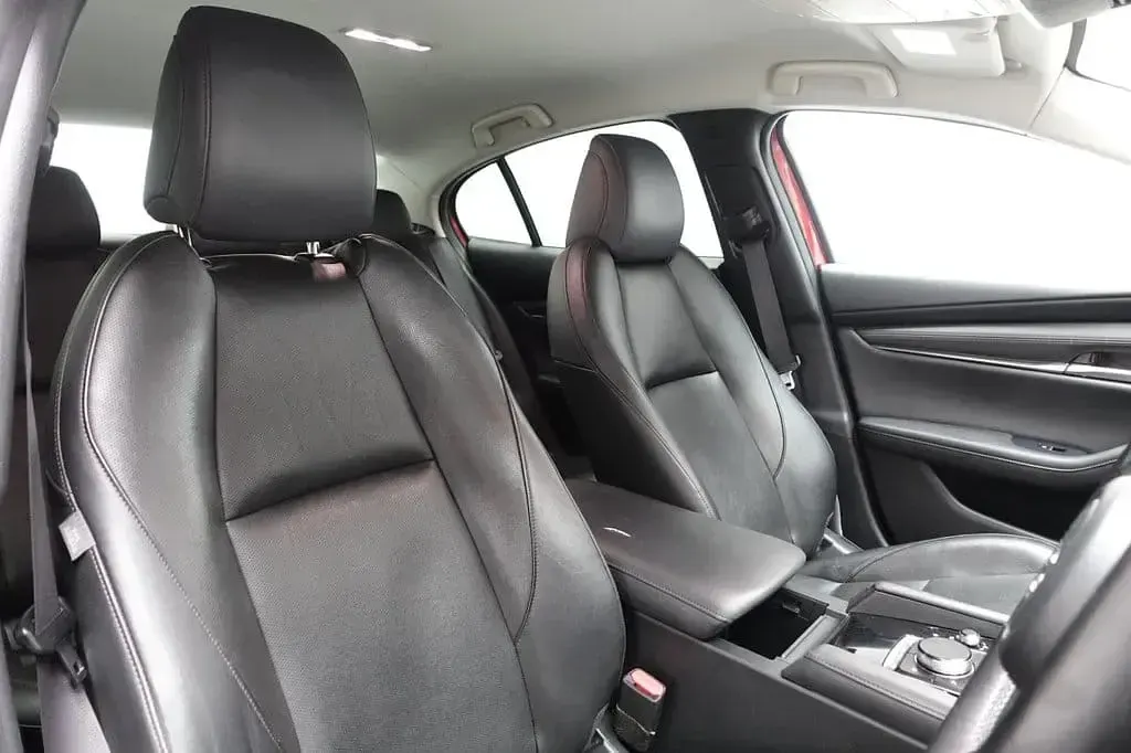 Used Mazda 3 Inclusive 180 HP (132 kW) 2020 Red Sedan