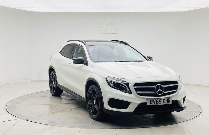 Used Mercedes GLA220 AMG line 170 HP (125 kW) 2015 White SUV
